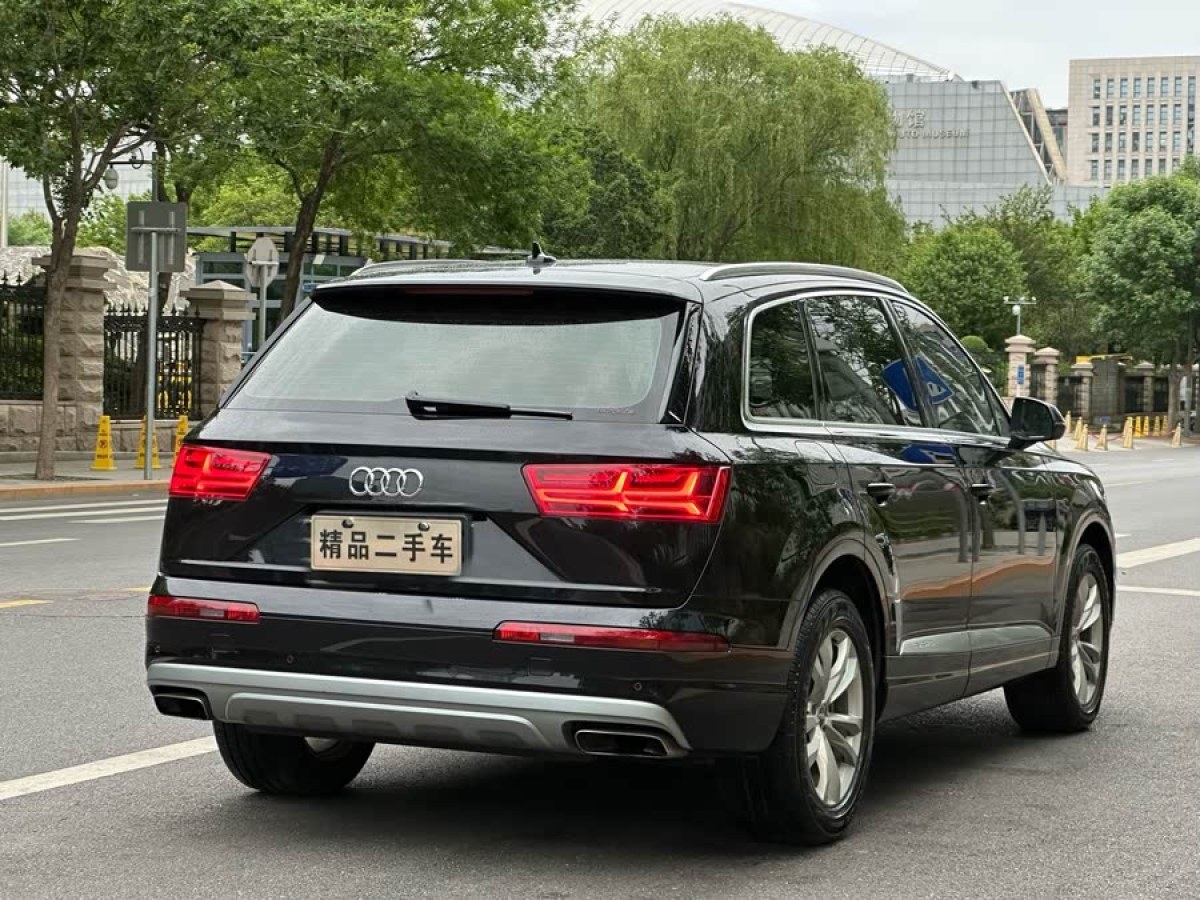 奧迪 奧迪Q7  2016款 45 TFSI 技術(shù)型圖片