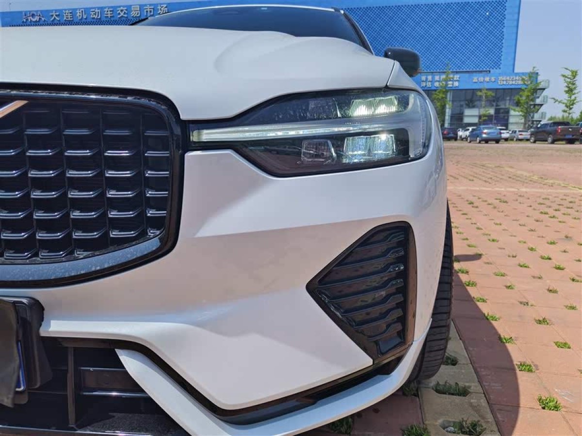 沃爾沃 XC60  2022款 B5 四驅(qū)智遠(yuǎn)運(yùn)動版圖片