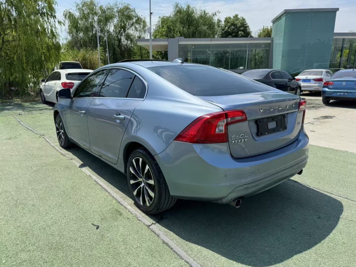 沃爾沃 S60L  2018款 T3 智進進取版圖片