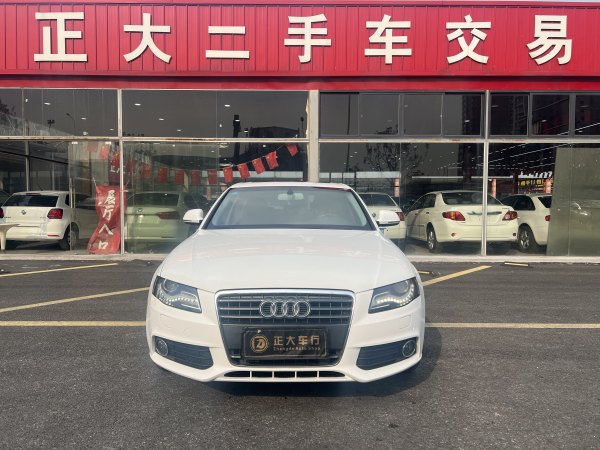 奥迪 奥迪A4L  2012款 2.0 TFSI 自动标准型