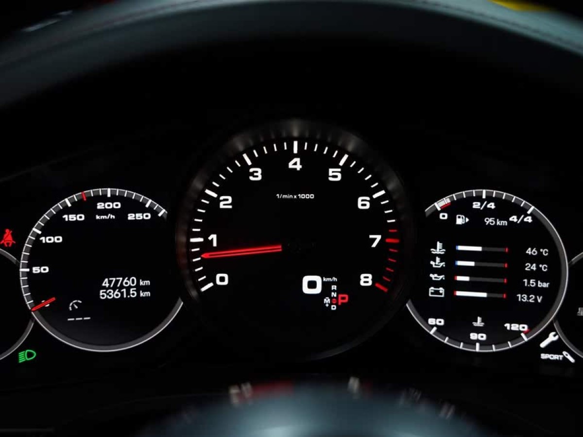 保時(shí)捷 Cayenne  2022款 Cayenne 3.0T 鉑金版圖片