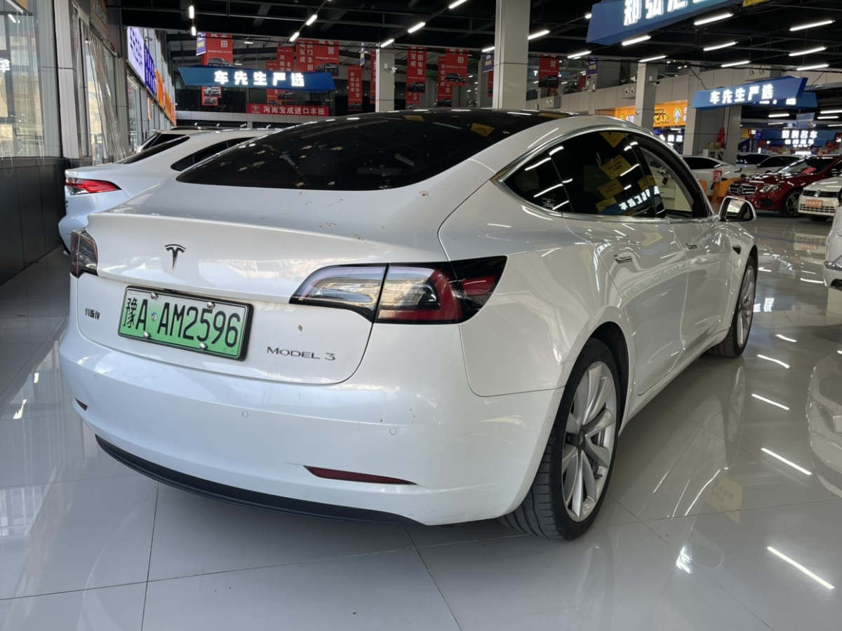 特斯拉 Model 3  2020款 標(biāo)準(zhǔn)續(xù)航后驅(qū)升級(jí)版圖片