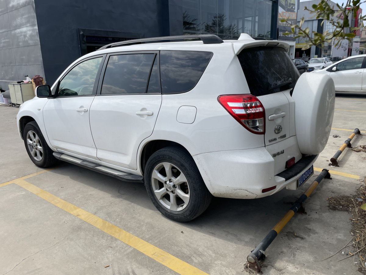 豐田 RAV4  2019款 榮放 2.0L CVT兩驅(qū)先鋒版圖片