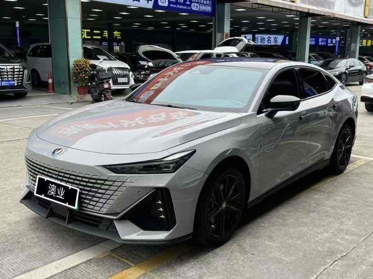 2023年2月長(zhǎng)安 長(zhǎng)安UNI-K新能源  2023款 智電iDD 1.5T 135km智酷型