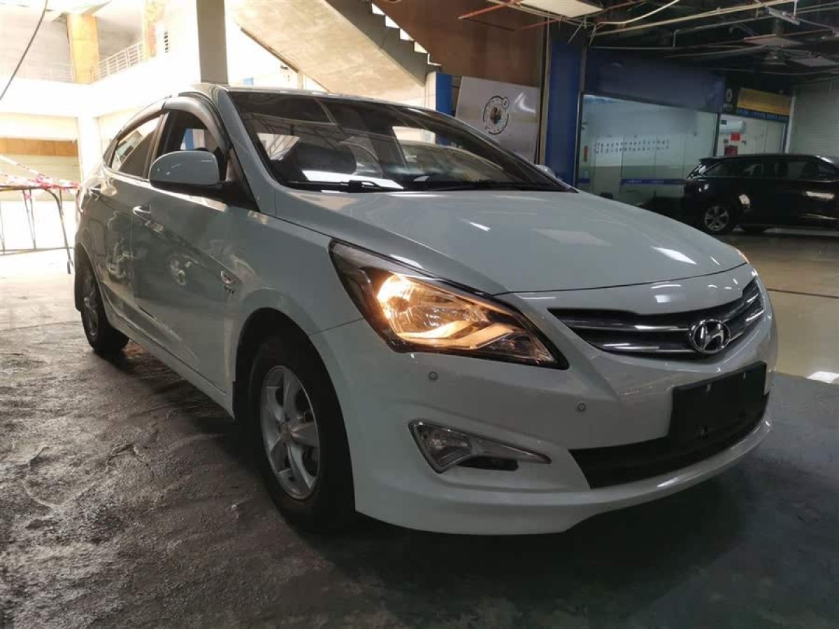現(xiàn)代 瑞納  2014款 1.4L 自動智能型GLS圖片