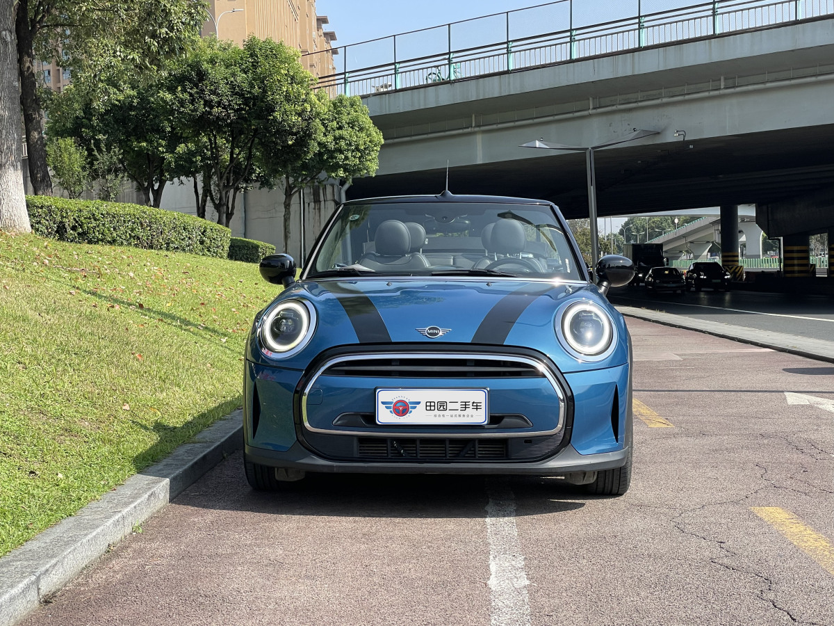 2022年1月MINI MINI  2022款 改款 1.5T COOPER CABRIO 經(jīng)典派