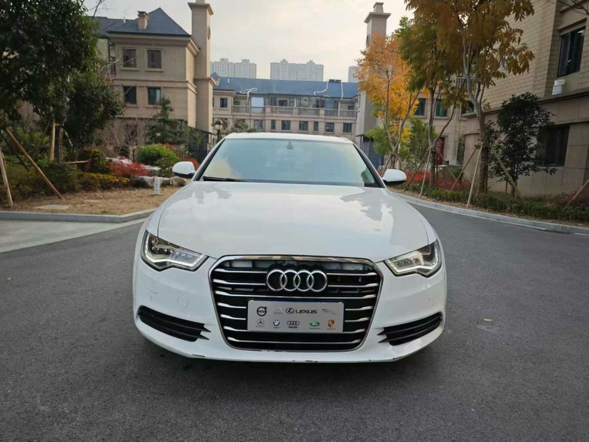 奧迪 奧迪A6L  2014款 A6L 2.8 FSI 35 FSI quattro豪華型圖片