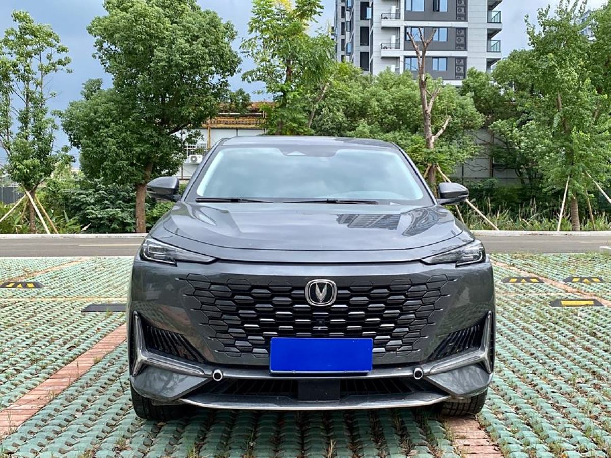 長(zhǎng)安 長(zhǎng)安UNI-K  2021款 2.0T 尊貴型圖片