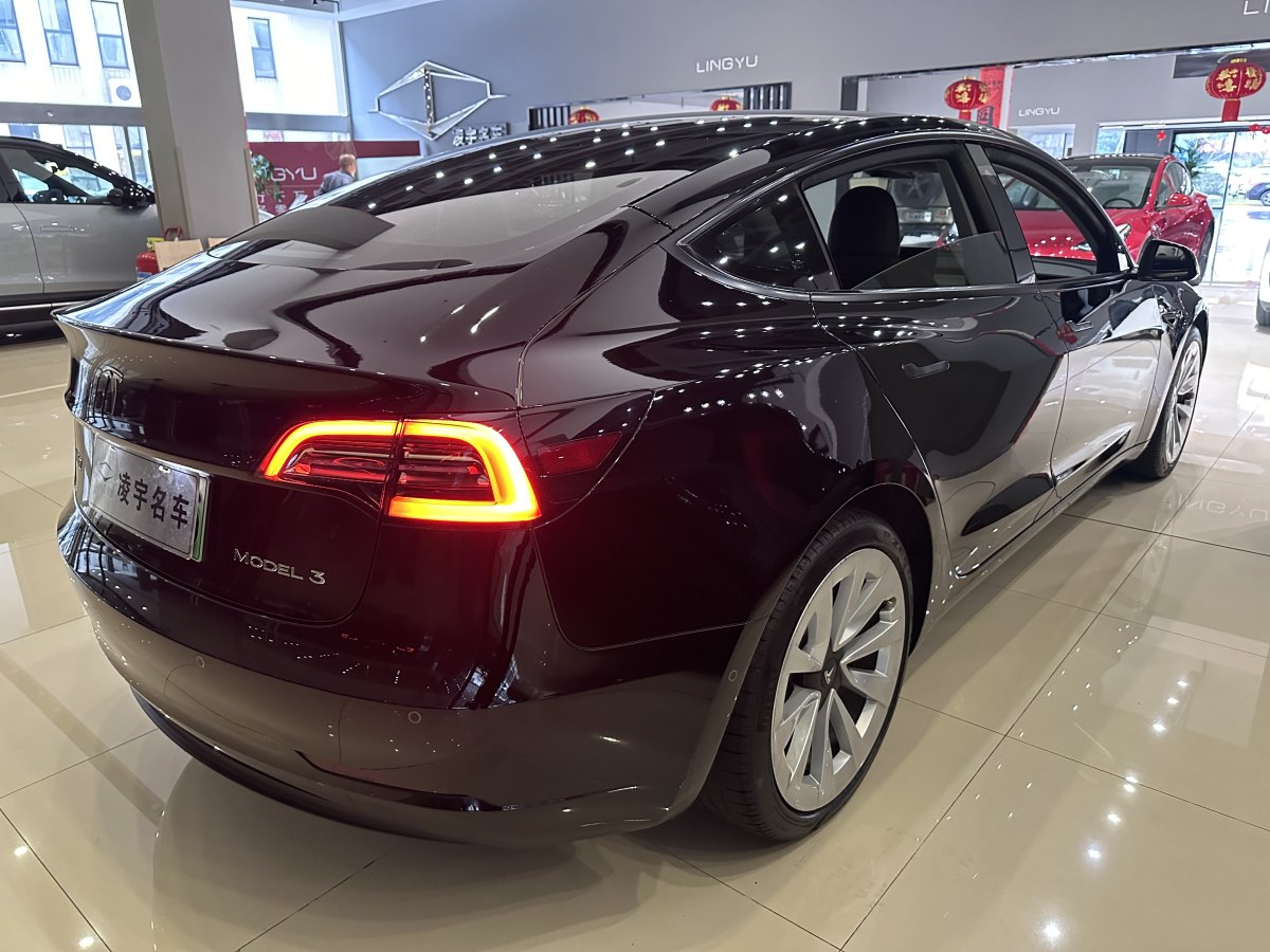 2021年4月特斯拉 Model 3  2019款 標(biāo)準(zhǔn)續(xù)航后驅(qū)升級版