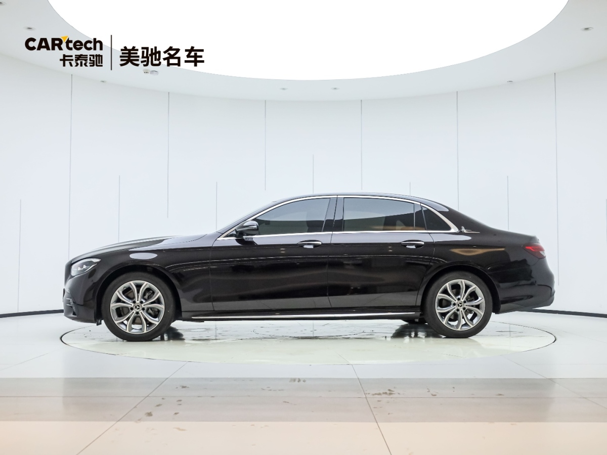 奔驰 奔驰E级  2023款 E 300 L 运动豪华型图片