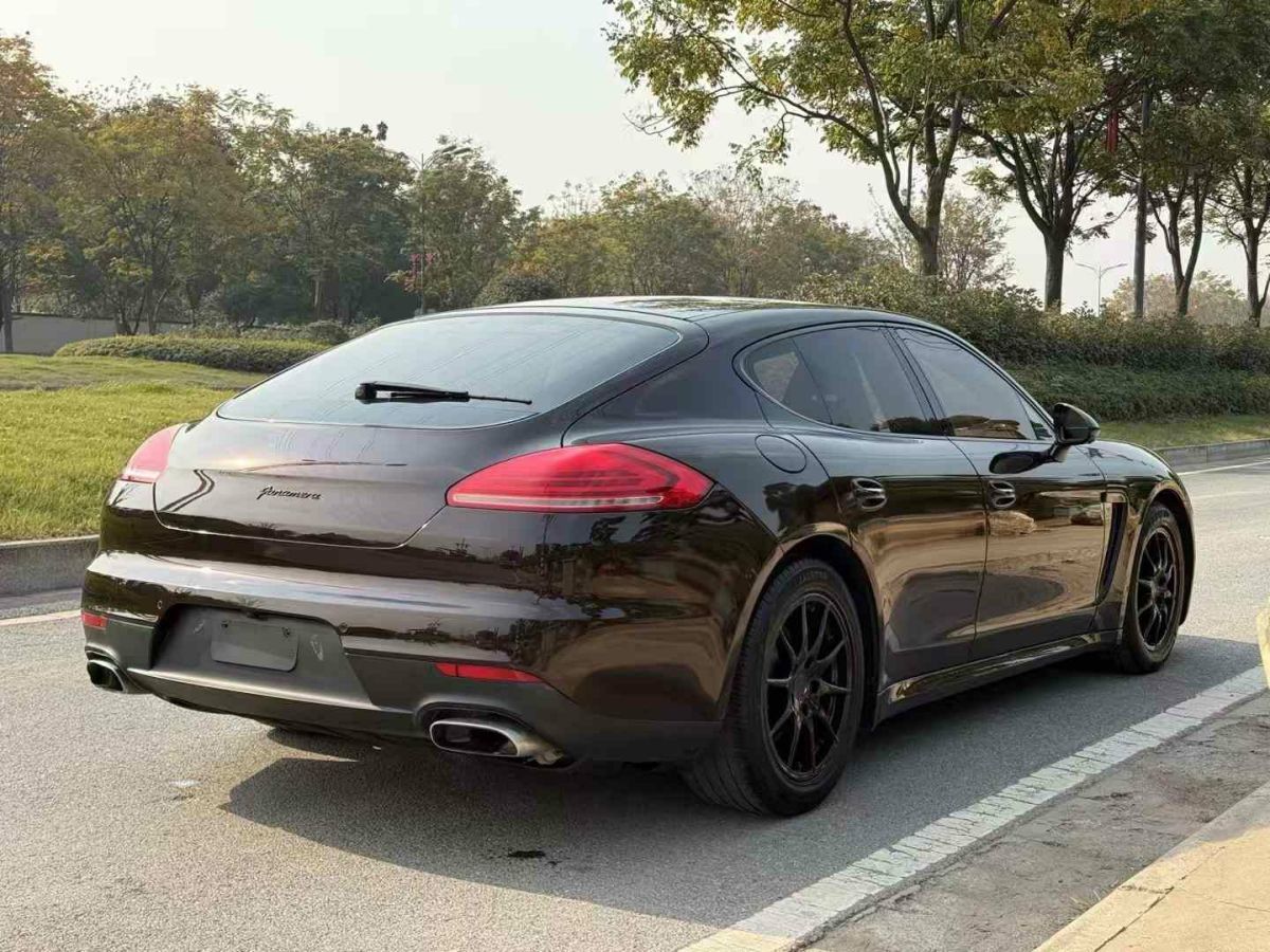 保時(shí)捷 Panamera  2014款 Panamera Turbo S Executive [ Turbo S Executive 4.8T圖片