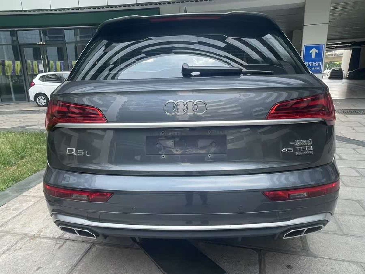 奧迪 奧迪Q5L  2022款 改款 45T 豪華動(dòng)感型圖片
