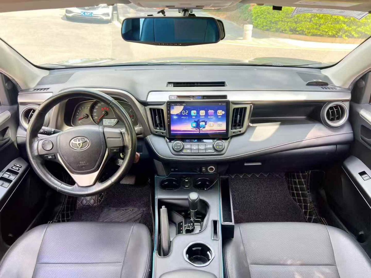 豐田 RAV4榮放  2019款  2.0L CVT兩驅(qū)風(fēng)尚版 國(guó)VI圖片