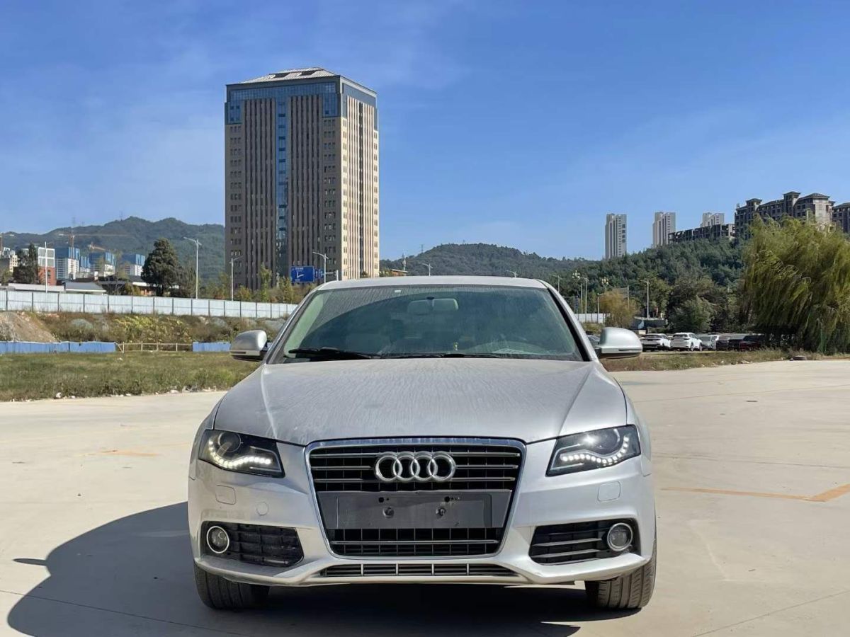 奥迪 奥迪a4l  2012款 20 tfsi 自动技术型图片