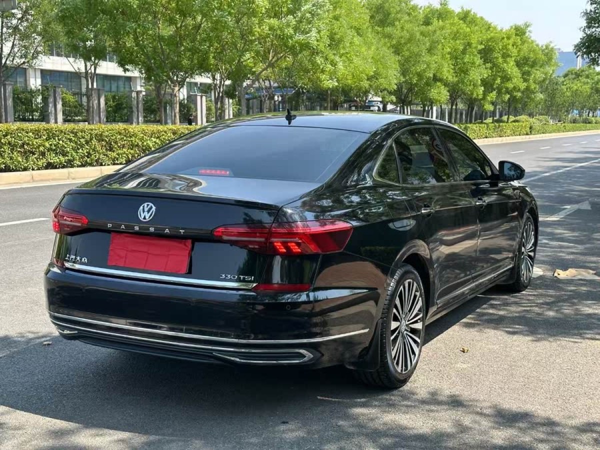 大眾 帕薩特  2019款 330TSI 豪華版 國(guó)VI圖片