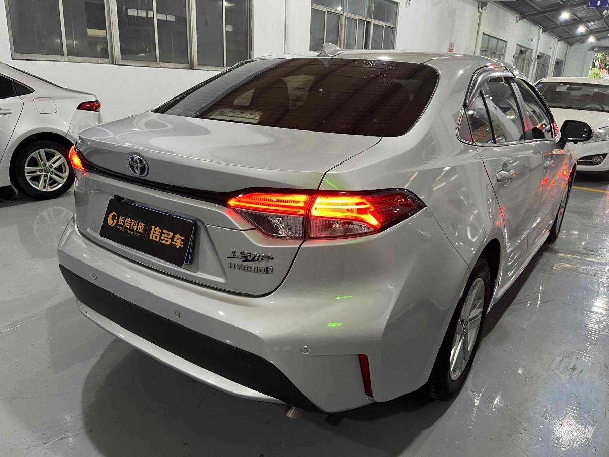 豐田 雷凌  2022款 雙擎 1.8H E-CVT進(jìn)取版圖片