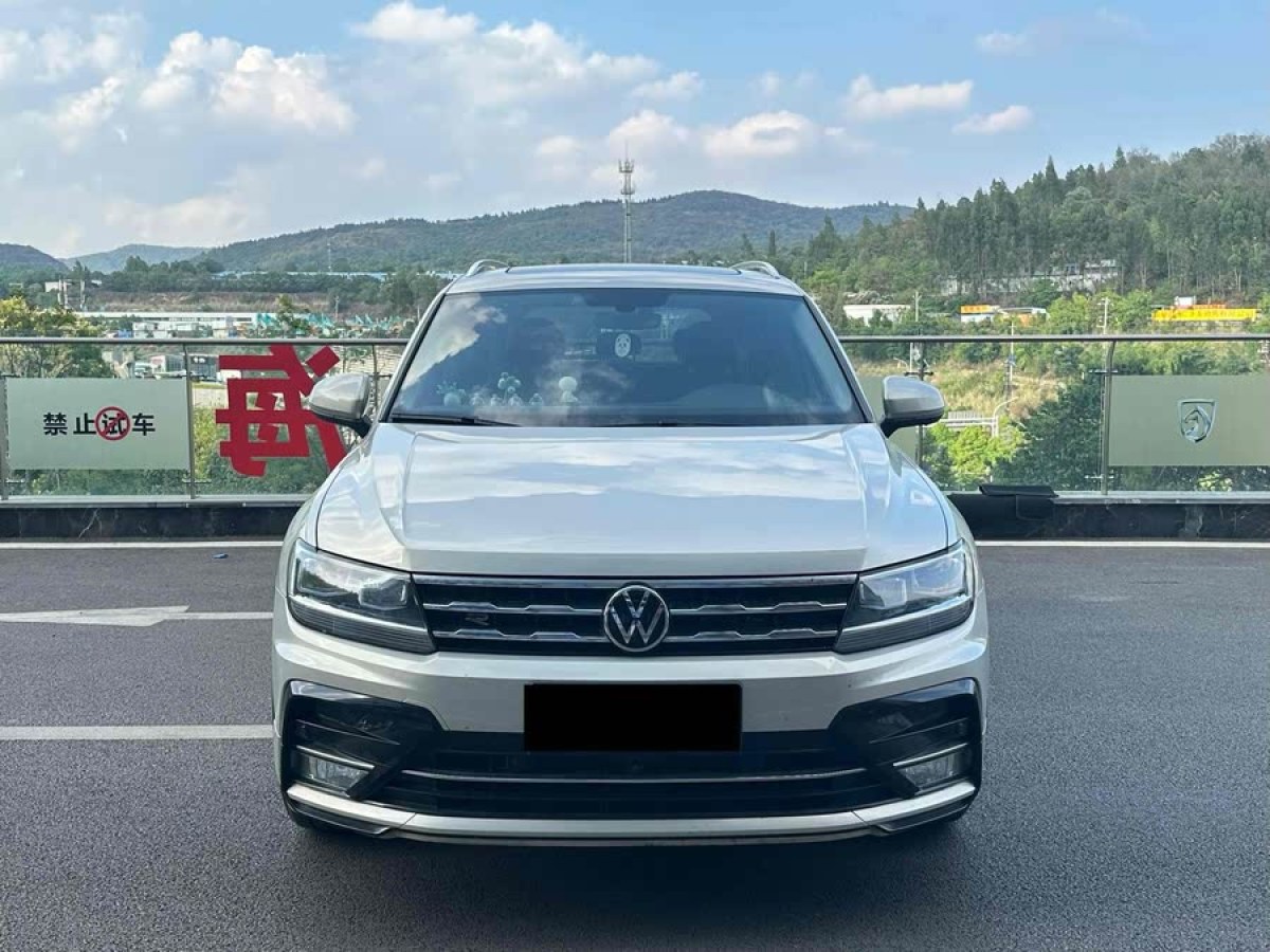 大眾 途觀L  2023款 改款 380TSI 自動四驅(qū)R-Line越享版7座圖片