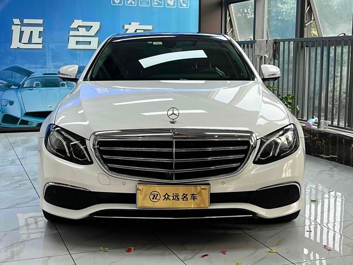 奔馳 奔馳E級  2019款 改款 E 300 L 豪華型圖片