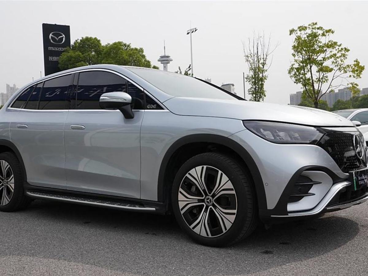 奔馳 奔馳EQE SUV  2023款 350 4MATIC 豪華版圖片