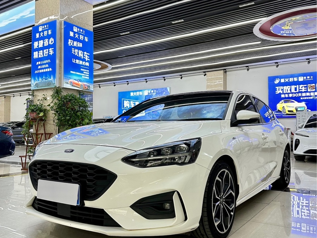 福特 福克斯  2021款 三廂 EcoBoost 180 自動(dòng)ST Line圖片