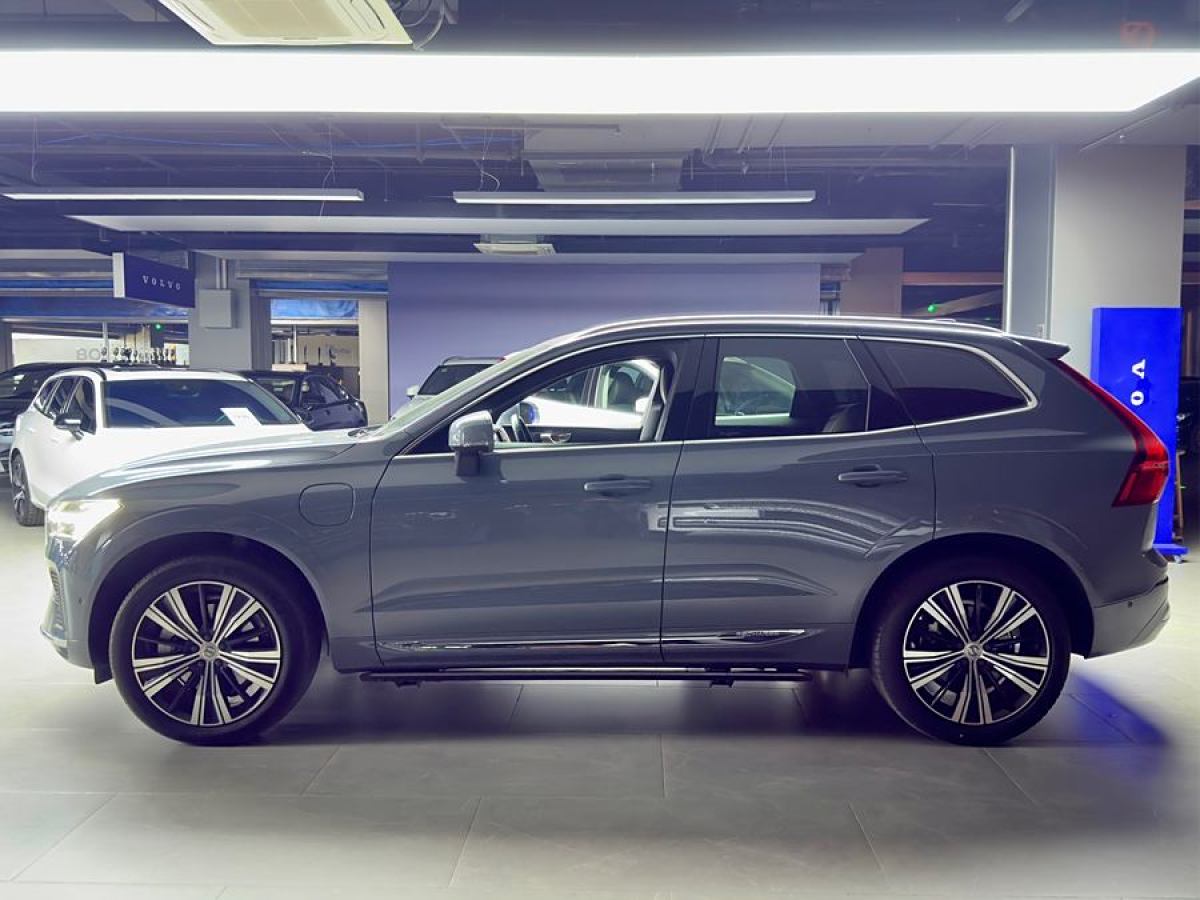 沃爾沃 XC60新能源  2022款 T8 插電混動(dòng) 四驅(qū)智遠(yuǎn)豪華版圖片