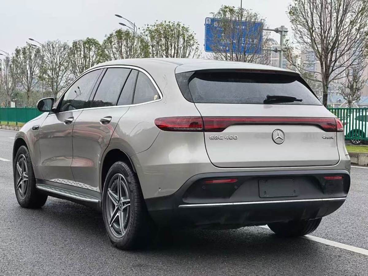 奔馳 奔馳EQA  2022款 EQA 300 4MATIC 首發(fā)特別版圖片