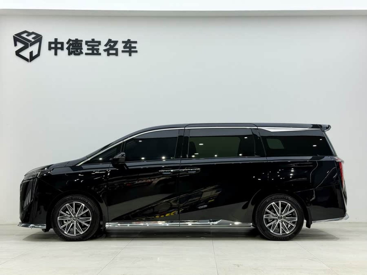 廣汽傳祺 M8  2024款 宗師系列 400T 至尊版圖片