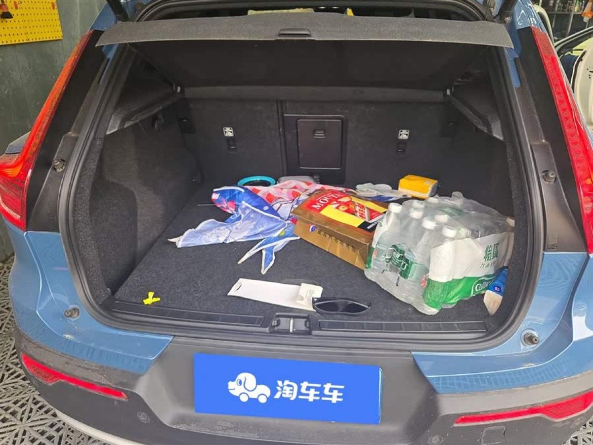 沃爾沃 沃爾沃XC40  2023款 B3 智遠(yuǎn)豪華版圖片
