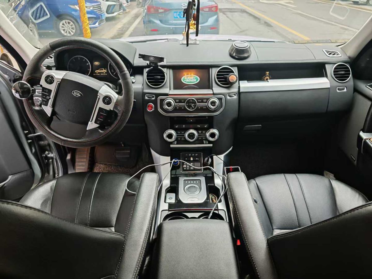 路虎 發(fā)現(xiàn)  2014款 4 3.0T SDV6 HSE圖片