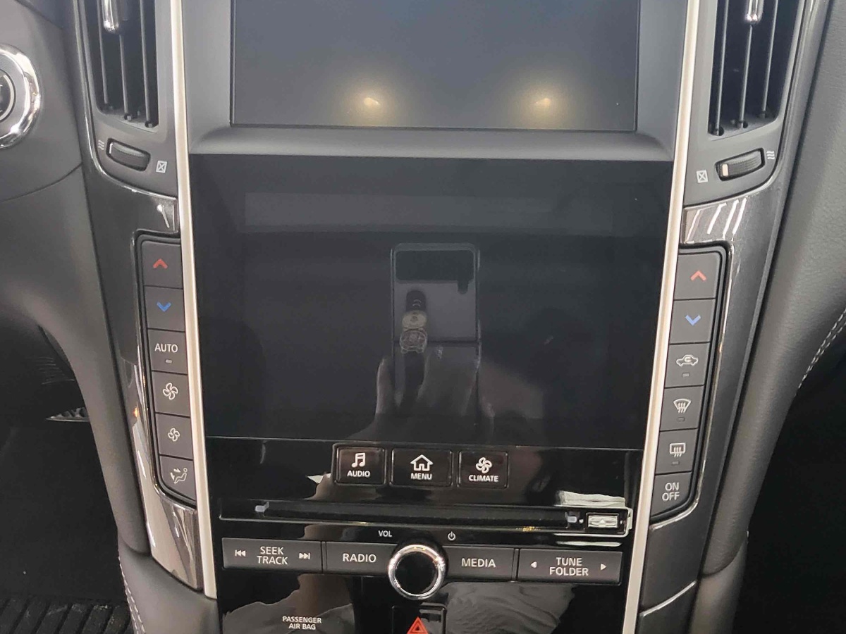 英菲尼迪 Q50L  2018款  2.0T 舒适版 国VI图片