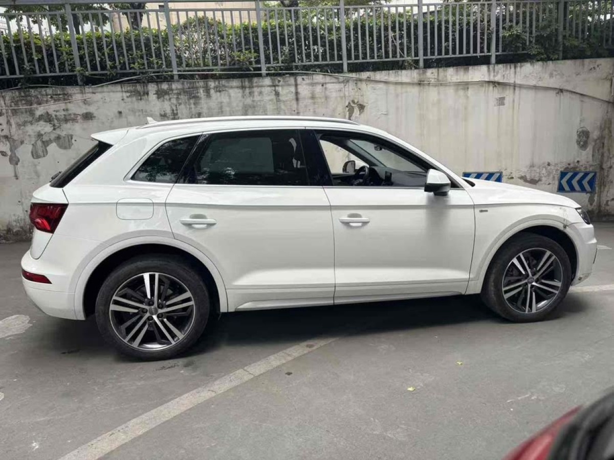 奧迪 奧迪Q5L  2020款 改款 40 TFSI 榮享進(jìn)取型圖片