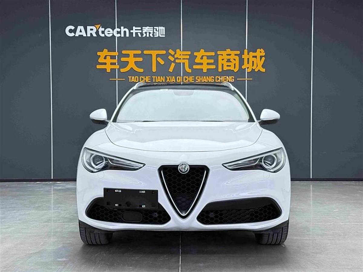 2019年6月阿爾法·羅密歐 Stelvio  2017款 2.0T 200HP 豪華版