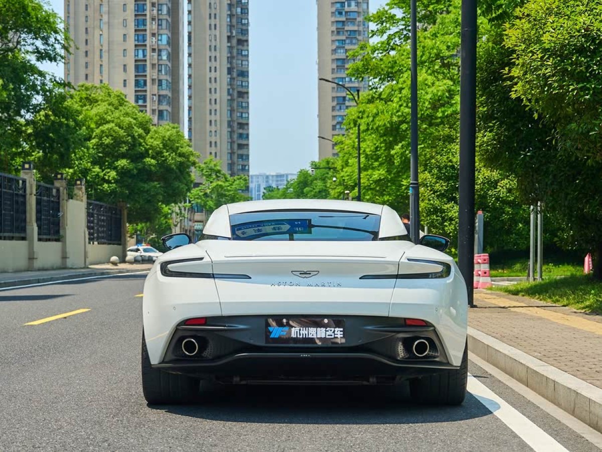阿斯頓·馬丁 阿斯頓?馬丁DB11  2020款 4.0T V8 Coupe圖片