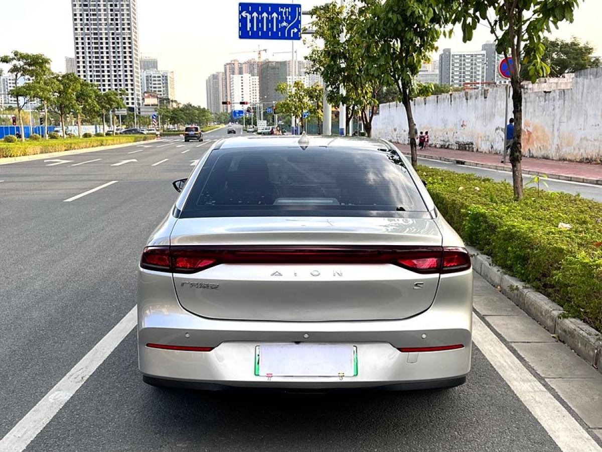 埃安 AION S  2020款 魅 580 出行標(biāo)準(zhǔn)版圖片