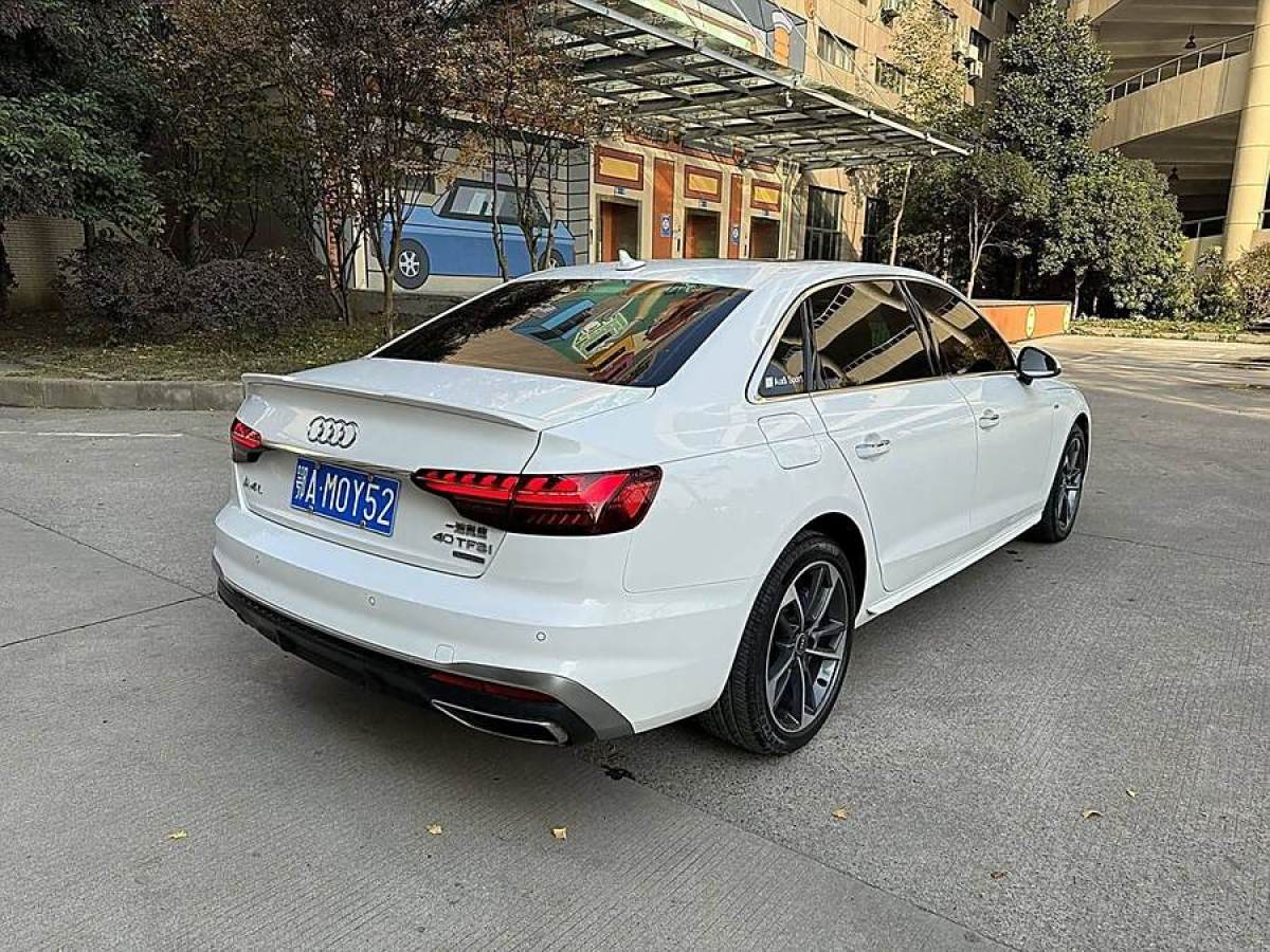 奧迪 奧迪A4L  2022款 40 TFSI 時尚動感型圖片