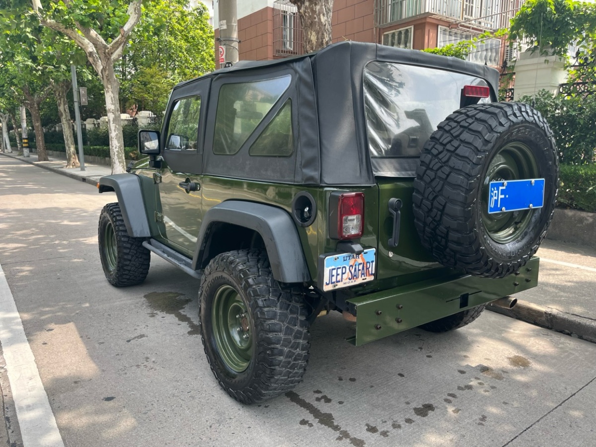 2010年6月Jeep 牧馬人  2010款 3.8L Rubicon 兩門版