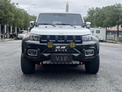 2021年8月 北京 BJ40 2.0T 自動四驅(qū)城市獵人版?zhèn)b客型圖片