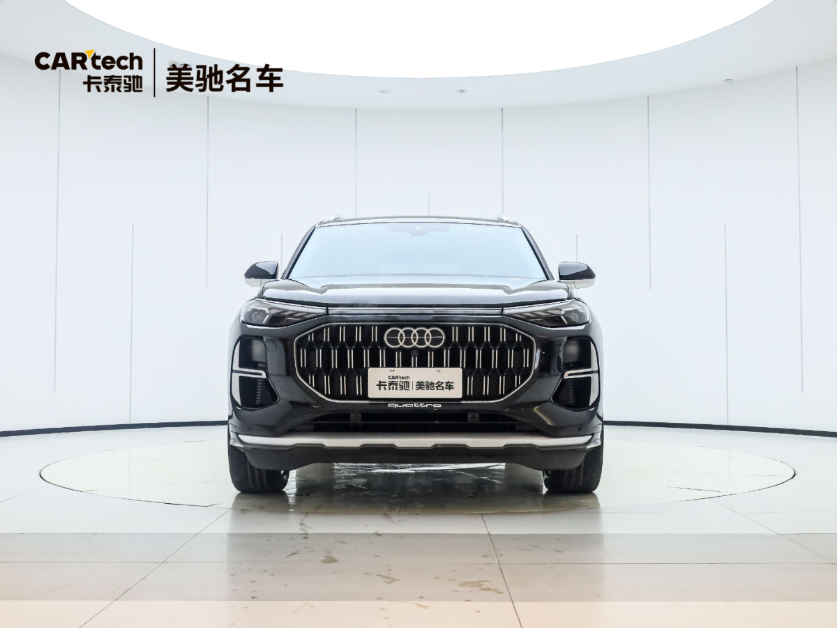 奧迪 奧迪Q6  2024款 45 TFSI quattro 齊云型 羽林套裝 7座圖片