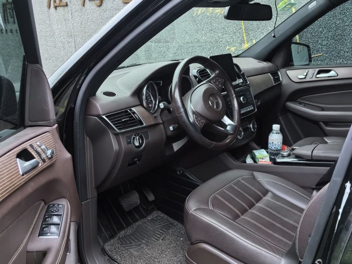 奔馳 奔馳GLE  2017款 GLE 320 4MATIC 動(dòng)感型圖片