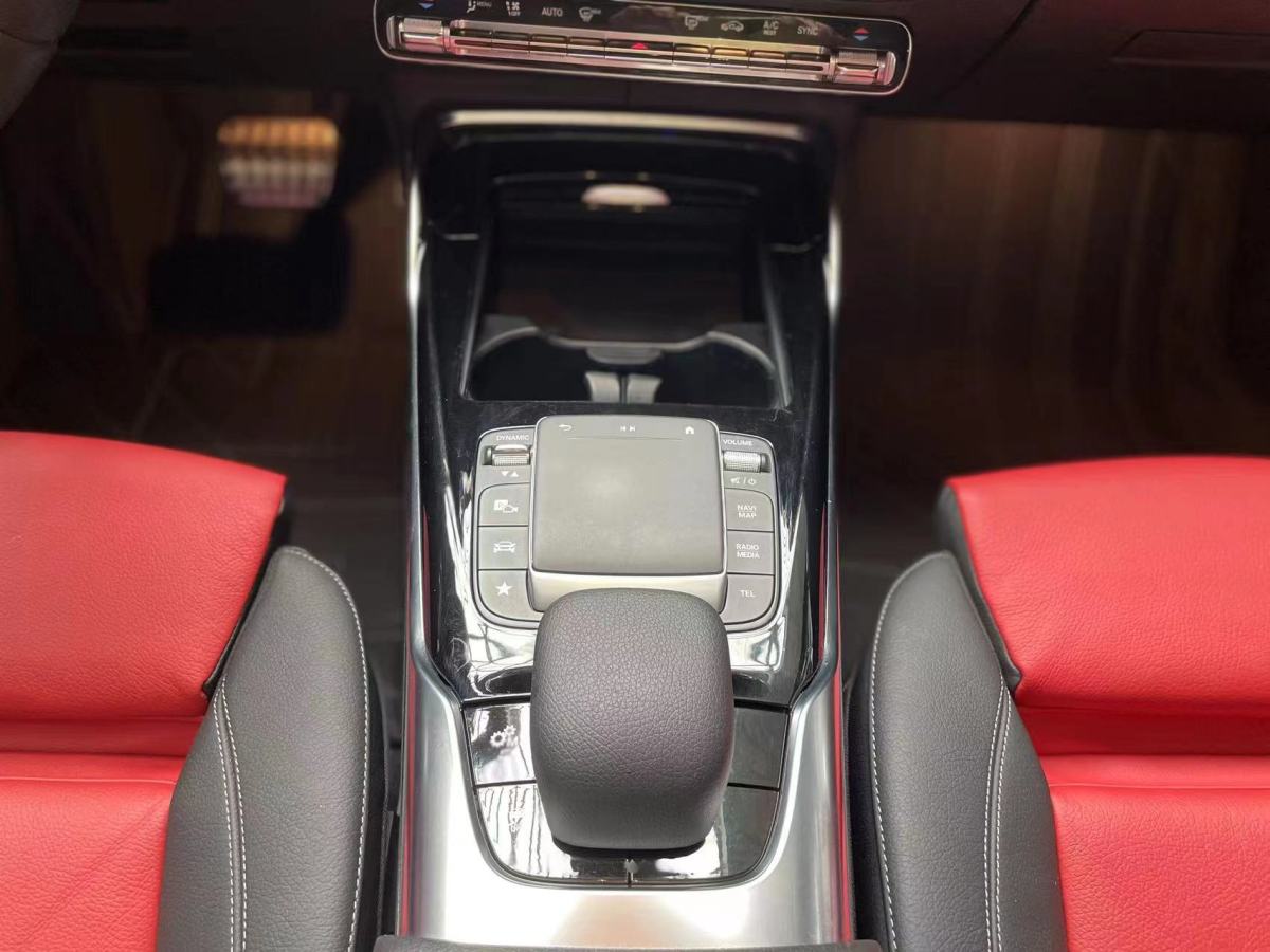 奔驰 奔驰A级AMG  2020款 AMG A 35 4MATIC图片