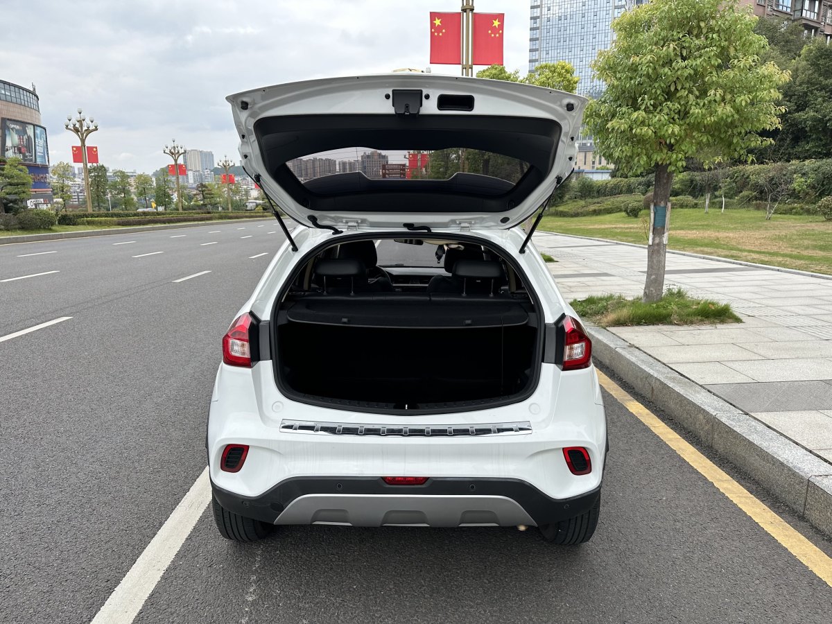 2019年6月吉利 遠景X3  2019款  升級版 1.5L CVT尊貴型