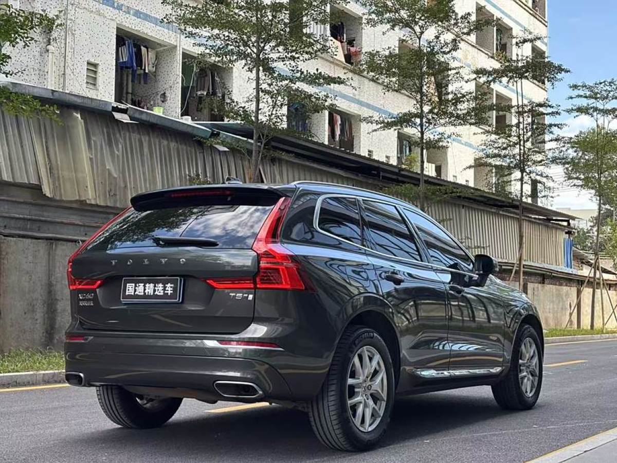 沃爾沃 XC60  2021款 T5 四驅(qū)智逸豪華版圖片