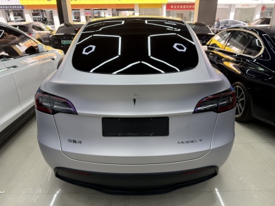 2021年10月 特斯拉 Model Y 標(biāo)準(zhǔn)續(xù)航后驅(qū)版圖片