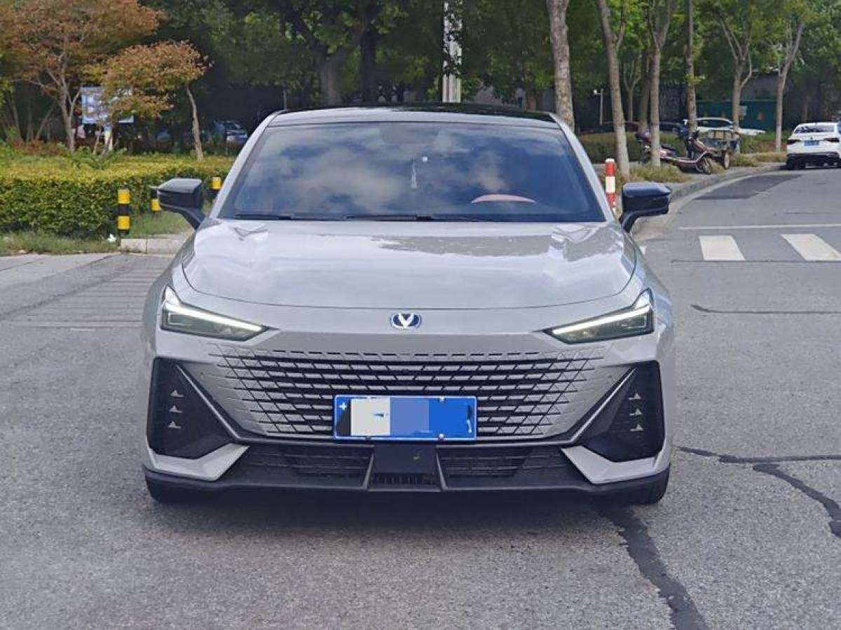 長安 長安UNI-V  2022款 1.5T 卓越型圖片