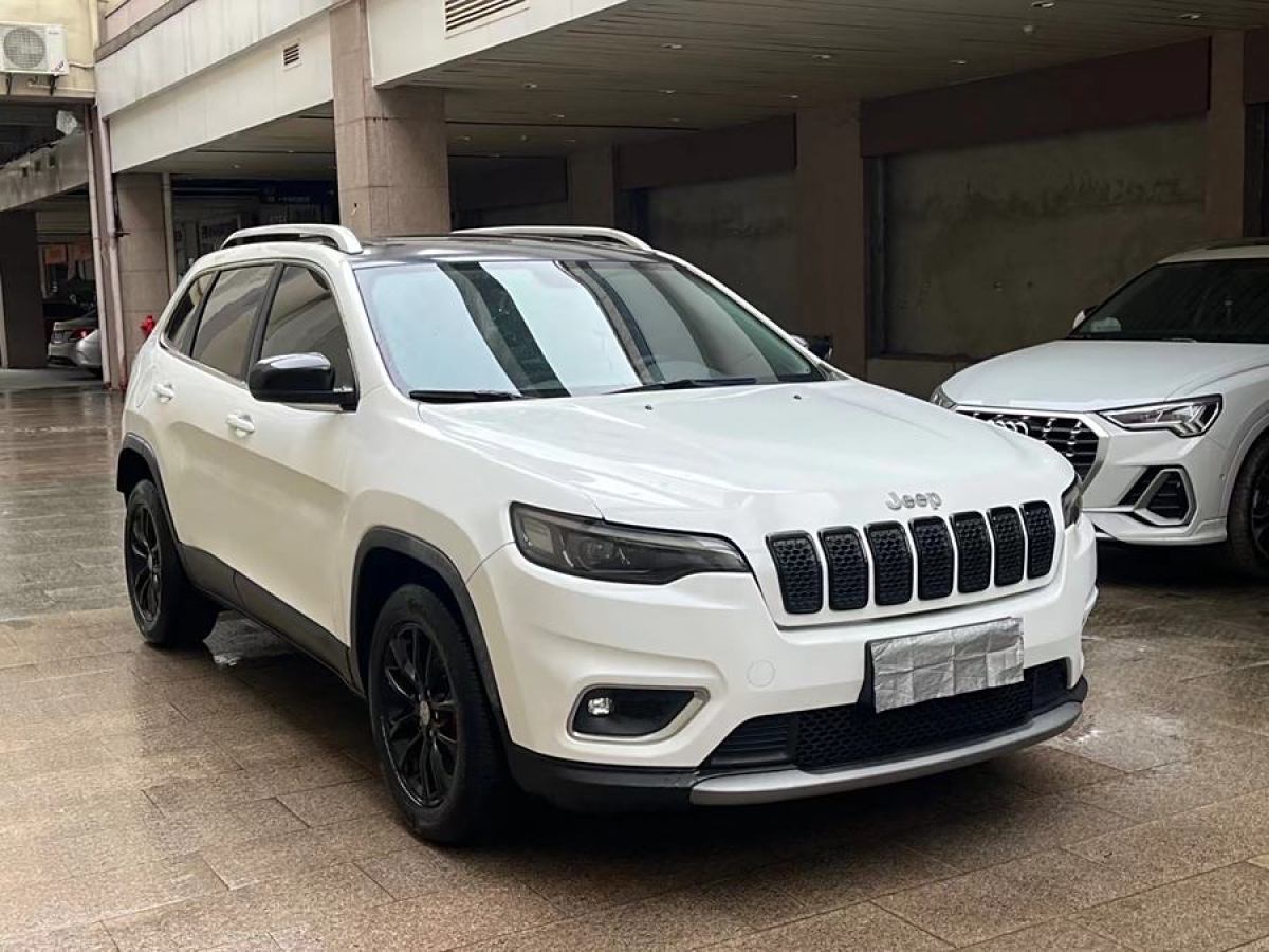 Jeep 自由光  2019款 2.0T 兩驅(qū)智享版 國VI圖片