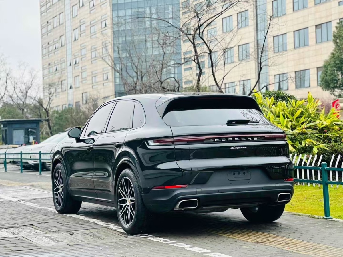 保時(shí)捷 Cayenne  2024款 Cayenne 3.0T圖片