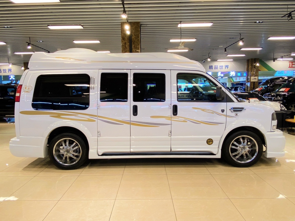 GMC SAVANA  2015款 5.3L G660S 四驅(qū)雅尊版圖片