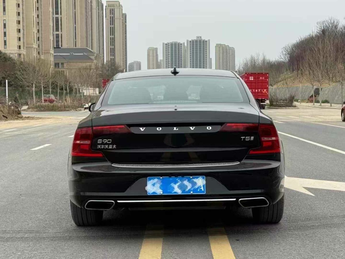 沃爾沃 S90  2019款 T4 智逸版圖片