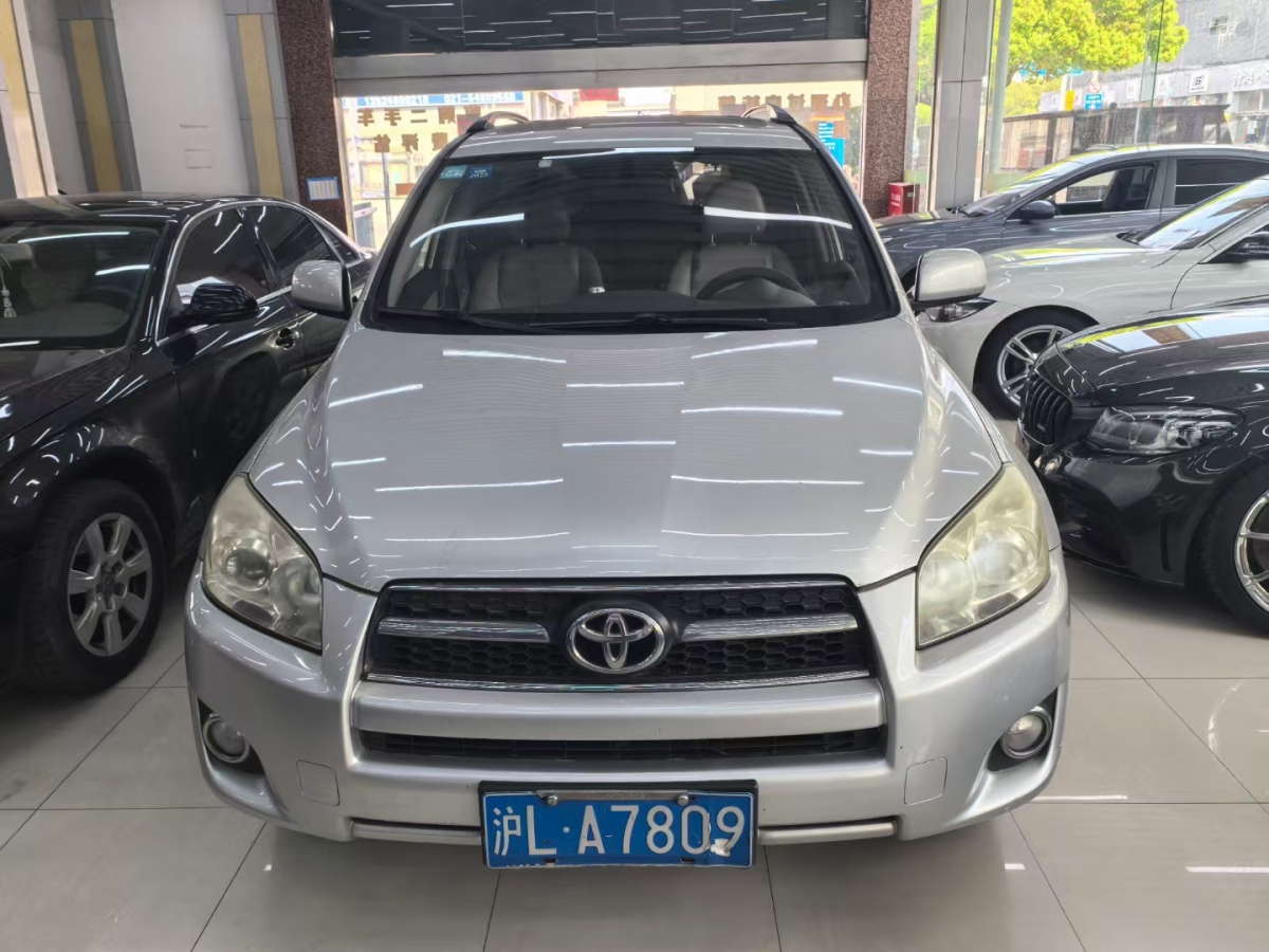 豐田 RAV4榮放  2010款 2.0L 自動豪華升級版圖片