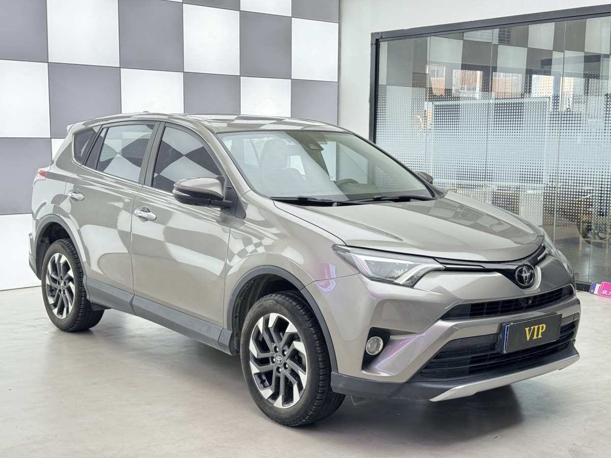 豐田 RAV4榮放  2018款 2.5L 自動四驅(qū)精英i版圖片